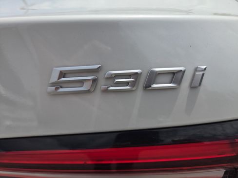 Certified 2024 BMW 530i w/ Convenience Package RWD image 14