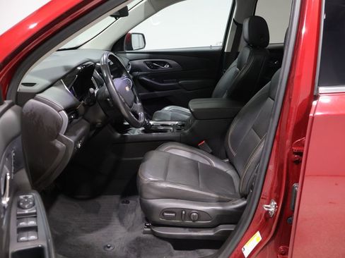 Used 2021 Chevrolet Traverse Premier w/ LPO, Floor Liner Package AWD/4WD image 10