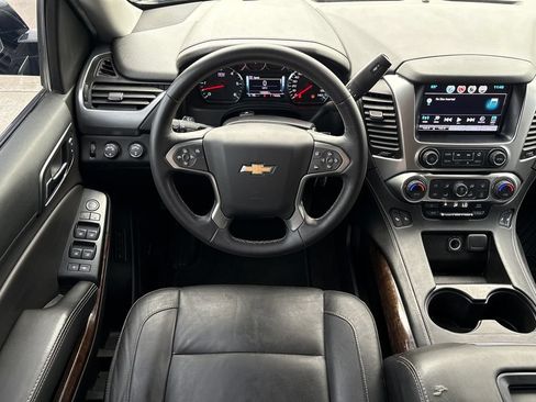 Used 2017 Chevrolet Suburban LT AWD/4WD image 20