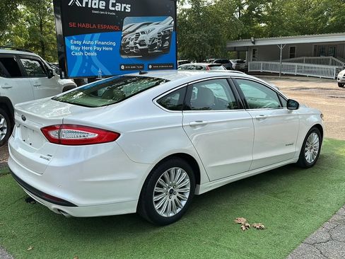Used 2015 Ford Fusion SE w/ Equipment Group 502A FWD image 6