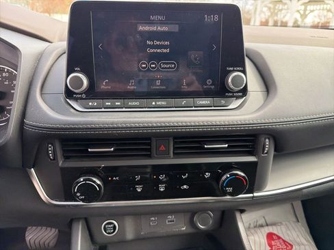 Used 2023 Nissan Rogue S image 22