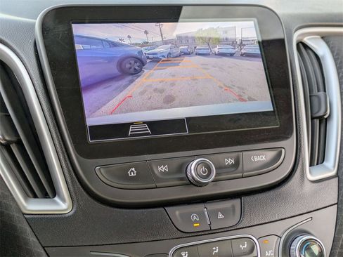 Used 2023 Chevrolet Malibu LT image 16