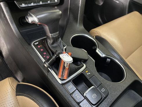 Used 2022 Kia Sportage SX image 19