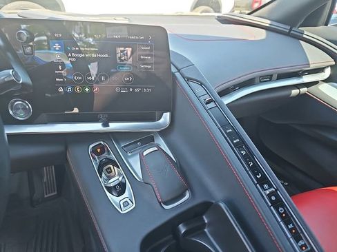 Used 2023 Chevrolet Corvette Stingray Coupe w/ Z51 Performance Package image 21