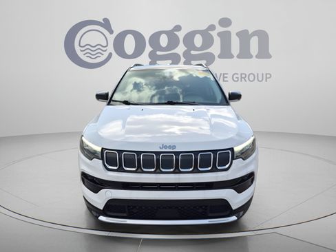 Used 2022 Jeep Compass Limited w/ Elite Group AWD/4WD image 9