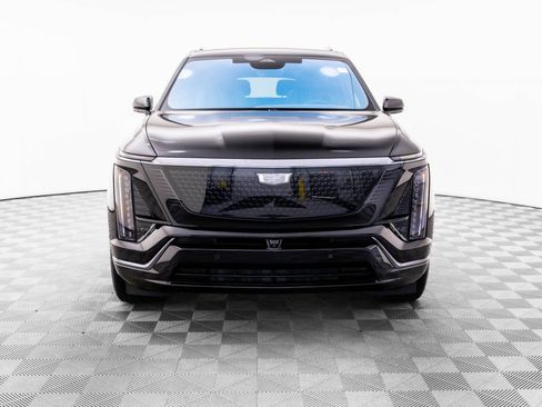 New 2026 Cadillac Vistiq Luxury w/ LPO, Floor Liner Package AWD/4WD image 10