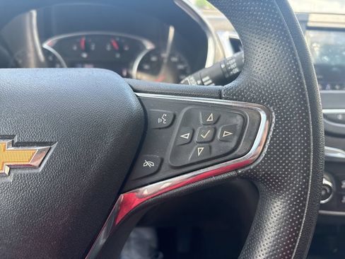 Used 2019 Chevrolet Equinox LT AWD/4WD image 15