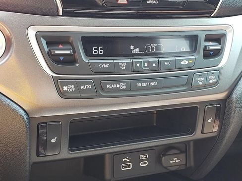 Used 2024 Honda Passport EX-L image 27