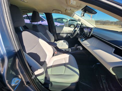 Used 2021 Toyota Corolla L image 12