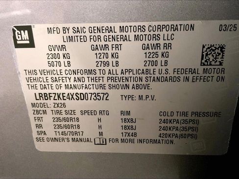 Used 2025 Buick Envision Preferred image 31