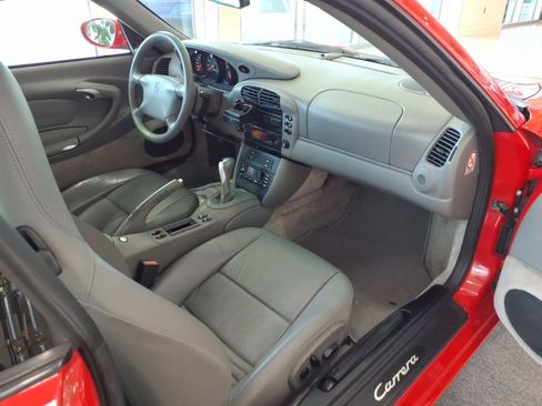 Used 2001 Porsche 911 Carrera RWD image 17