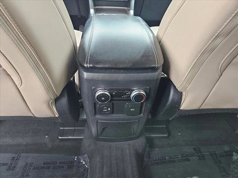 Used 2022 Ford Explorer XLT w/ Equipment Group 202A AWD/4WD image 23