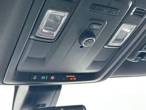 Used 2021 Chevrolet Suburban RST image 24