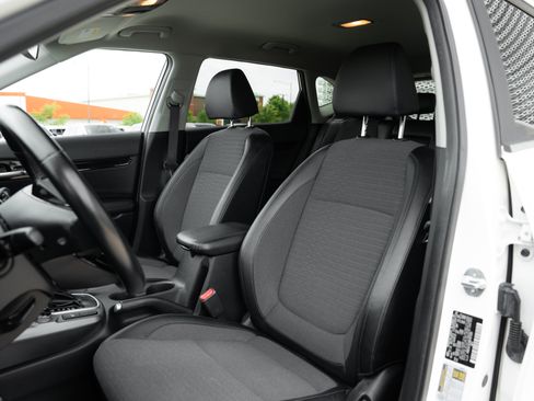 Used 2021 Kia Seltos S AWD/4WD image 20