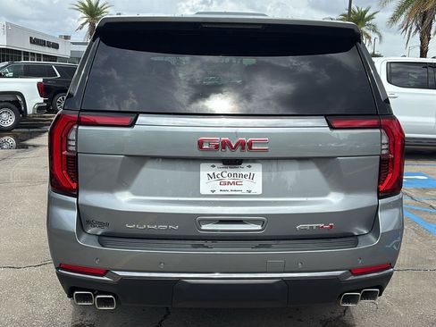 New 2026 GMC Yukon XL AT4 w/ AT4 Premium Package AWD/4WD image 7