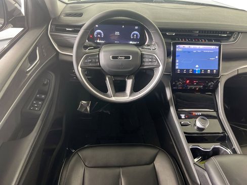 Used 2023 Jeep Grand Cherokee L Limited image 22