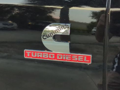 Used 2024 RAM 2500 Tradesman w/ Chrome Appearance Group AWD/4WD image 6