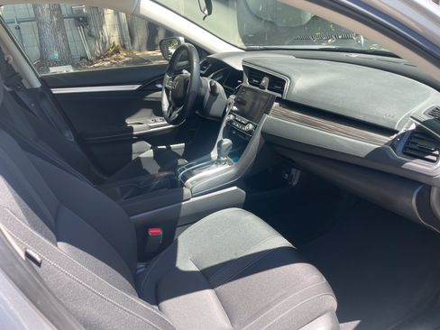 Used 2019 Honda Civic EX image 12