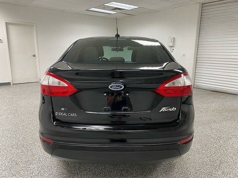 Used 2019 Ford Fiesta SE image 6