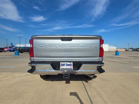 Used 2025 Chevrolet Silverado 2500 LT w/ Convenience Package AWD/4WD image 6