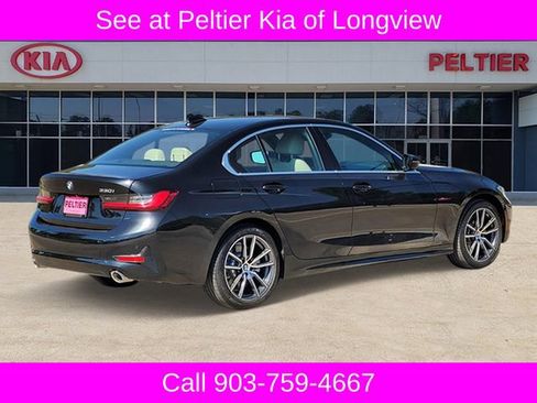 Used 2022 BMW 330i xDrive Sedan AWD/4WD image 4