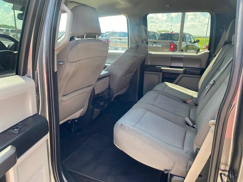 Used 2019 Ford F150 XLT w/ Equipment Group 302A Luxury AWD/4WD image 19