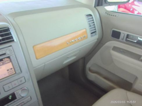 Used 2007 Lincoln MKX 2WD image 12