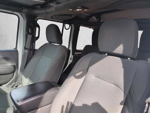 Used 2018 Jeep Wrangler Unlimited Sport S image 6