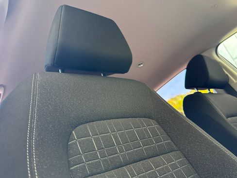 Used 2024 Honda HR-V LX image 18