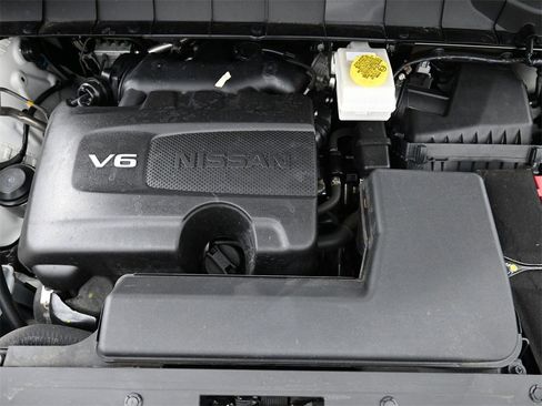 Used 2022 Nissan Pathfinder SL w/ SL Black Package image 22