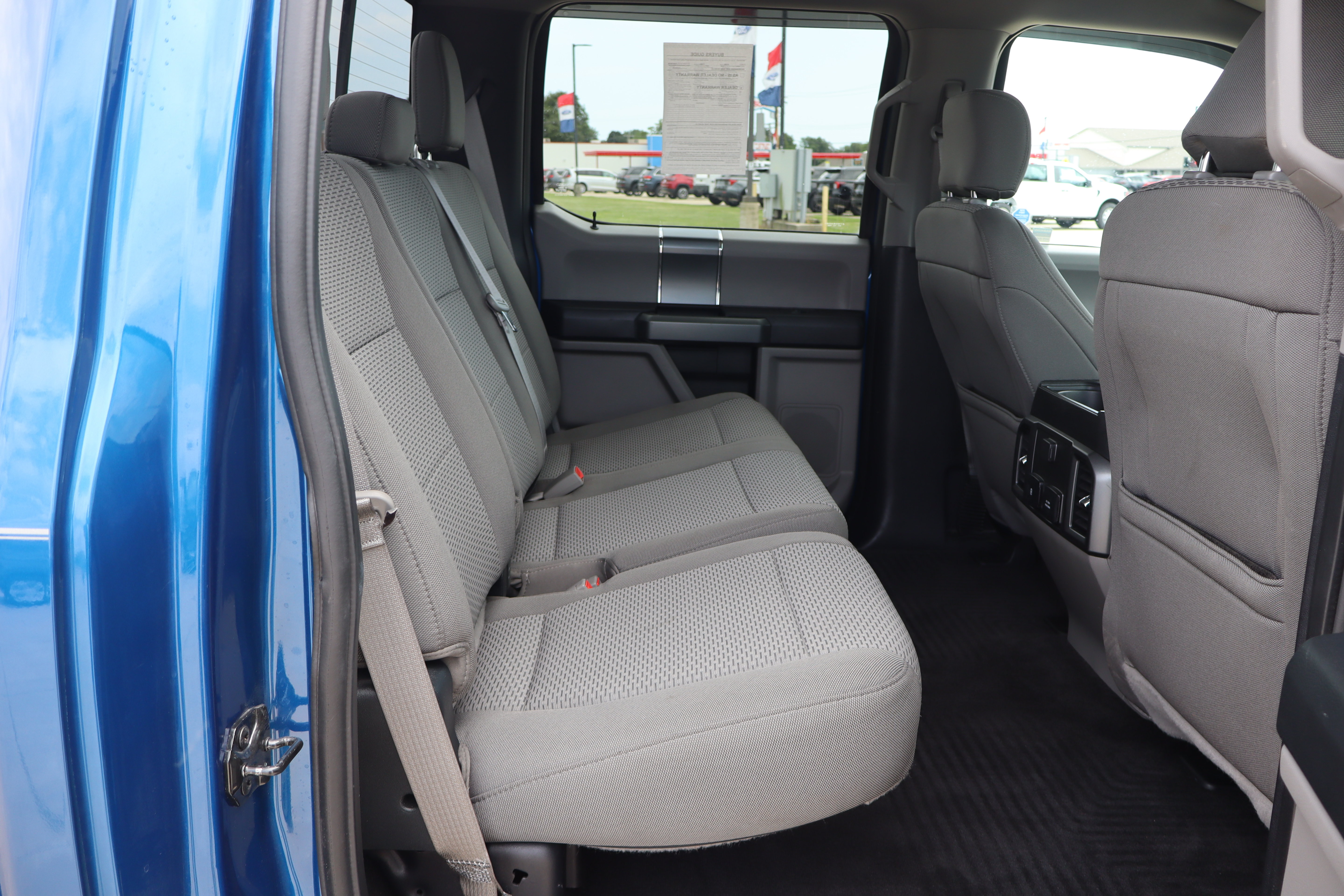Used 2018 Ford F150 XLT w/ Equipment Group 302A Luxury AWD/4WD image 12