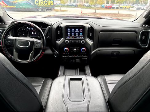 Used 2022 GMC Sierra 1500 Denali w/ Denali Premium Package image 4