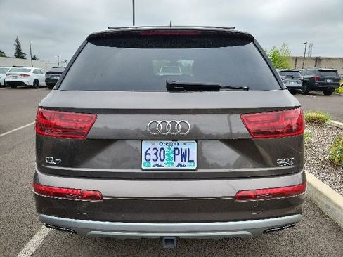 Used 2018 Audi Q7 3.0T Prestige w/ Prestige Package AWD/4WD image 3