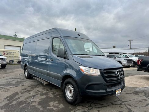 Used 2019 Mercedes-Benz Sprinter 170 image 6