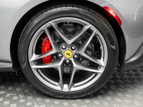 Certified 2024 Ferrari Roma image 37