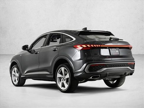 Certified 2025 Audi Q5 Premium Plus w/ Premium Plus image 8