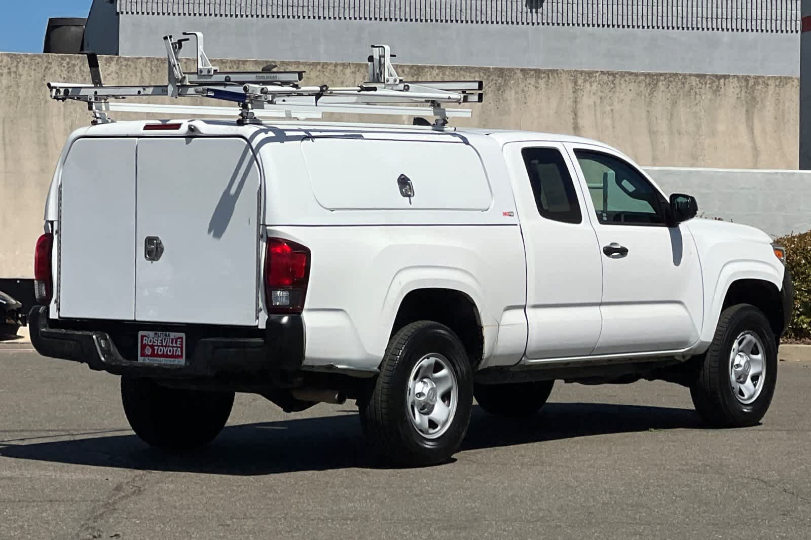 Used 2020 Toyota Tacoma SR RWD image 2