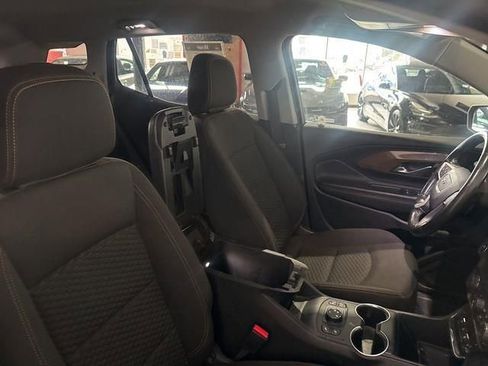 Used 2020 GMC Terrain SLE w/ Driver Convenience Package image 35