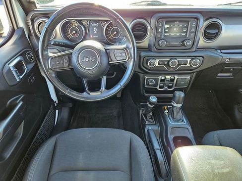 Used 2019 Jeep Wrangler Unlimited Sport S image 12