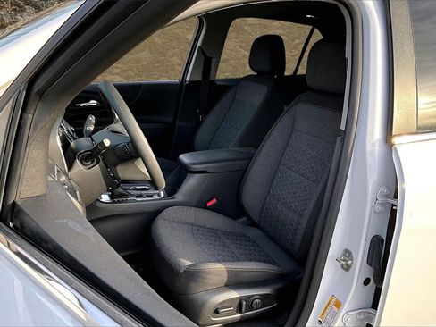 Used 2023 Chevrolet Equinox LT w/ LPO, Floor Liner Package image 23