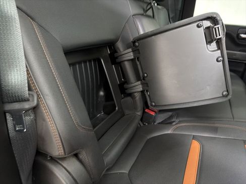 Used 2022 GMC Sierra 3500 AT4 w/ AT4 Preferred Package image 21