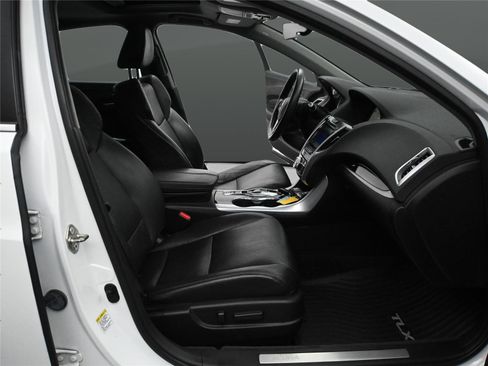 Used 2016 Acura TLX V6 SH-AWD w/ Advance Package image 16