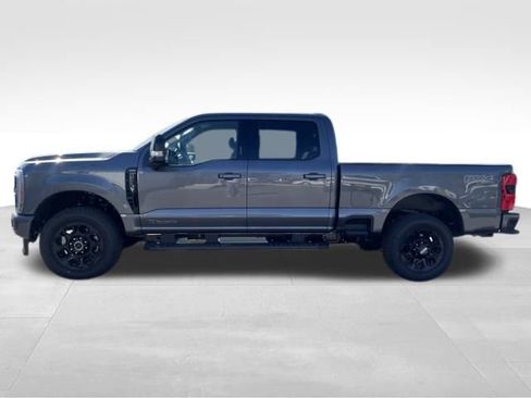 New 2026 Ford F250 Lariat w/ Black Appearance Package AWD/4WD image 2