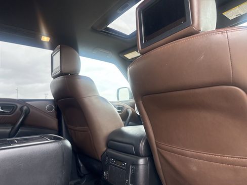 Used 2019 Nissan Armada Platinum w/ Captain's Chairs Package image 28