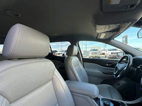 Used 2021 GMC Acadia SLT image 22