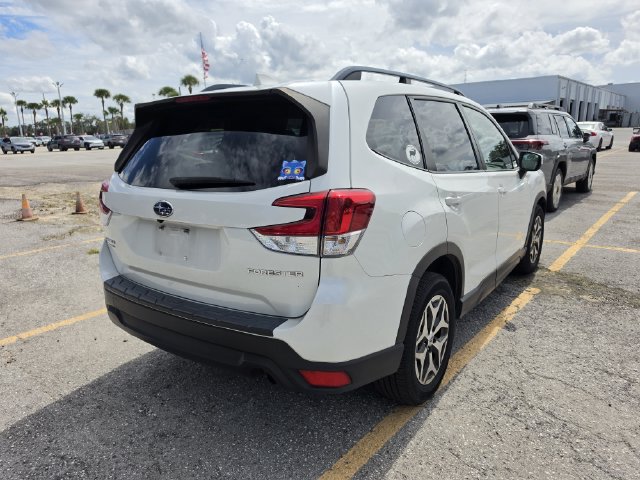 Used 2021 Subaru Forester Premium w/ Popular Package #1 AWD/4WD image 8