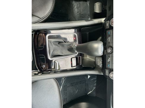 Used 2025 Jeep Compass Limited AWD/4WD image 19