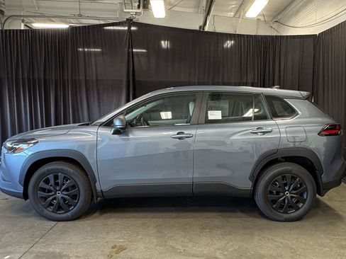 New 2026 Toyota Corolla Cross L image 2