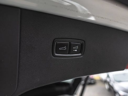 Used 2023 Porsche Cayenne Turbo S AWD/4WD image 41