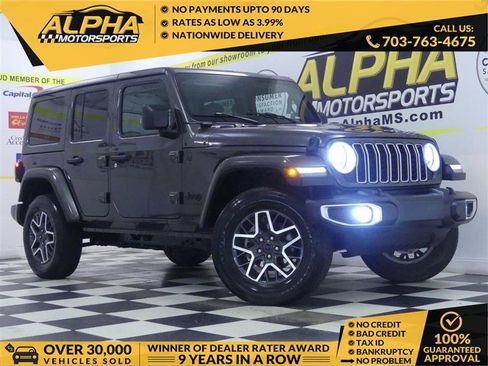 Used 2025 Jeep Wrangler Unlimited Sahara AWD/4WD image 1